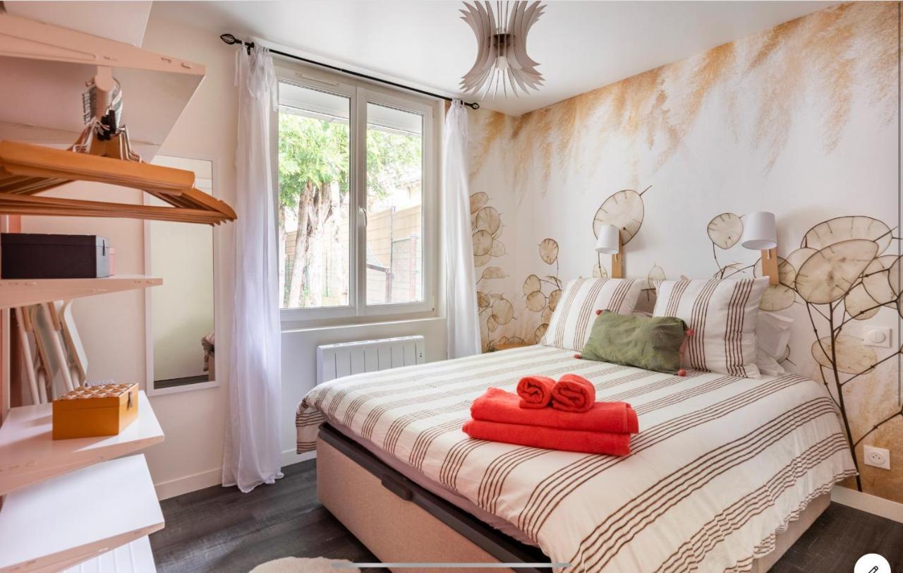 Appartamento Le 102, Maison Avec Terrasse Et Parking Gare De Rouen