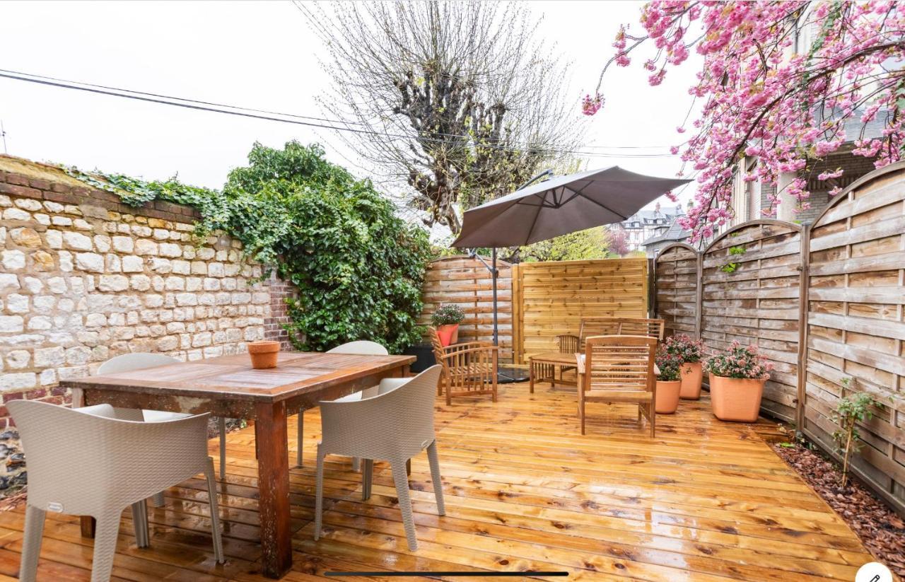 Appartamento Le 102, Maison Avec Terrasse Et Parking Gare De